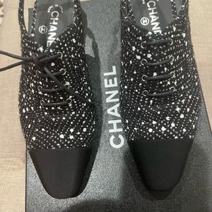 Chanel flat lace up loafers